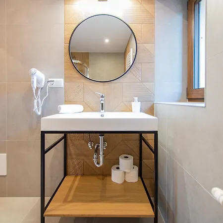 River Aparthouse Apartament *